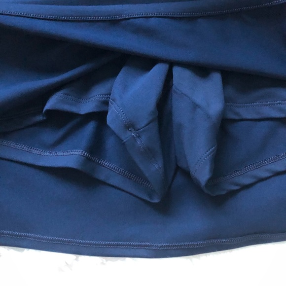 CROWN & IVY • Navy Skort Like New Size Medium - Picture 9 of 11